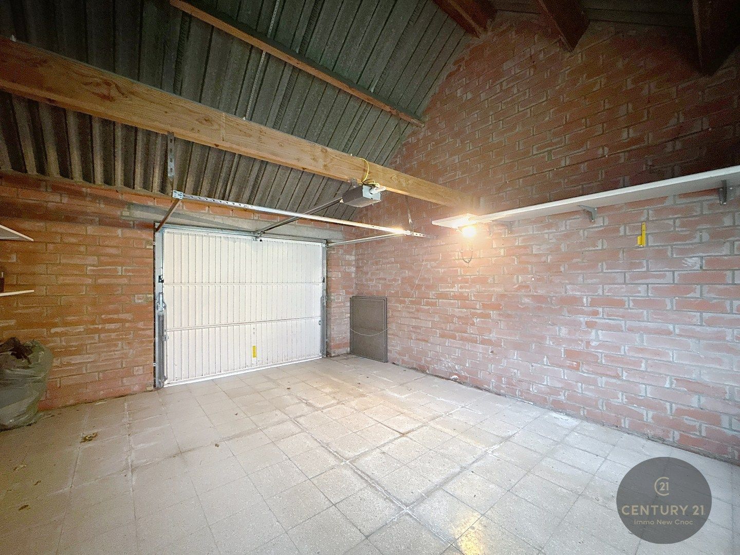 Op te frissen woning met ruime garage, tuin en oprit – Dudzele  foto 11