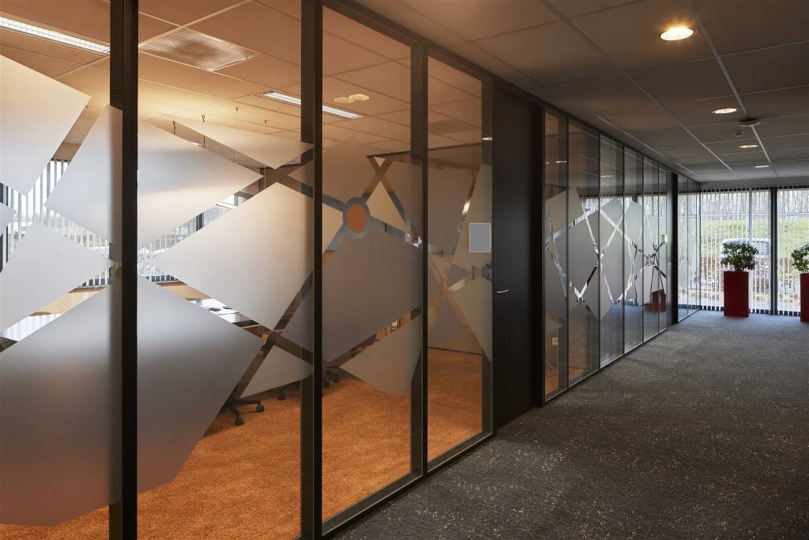 Kantoren te huur in Stephenson Plaza vanaf 446m² tot 2695m² beschikbaar foto 7