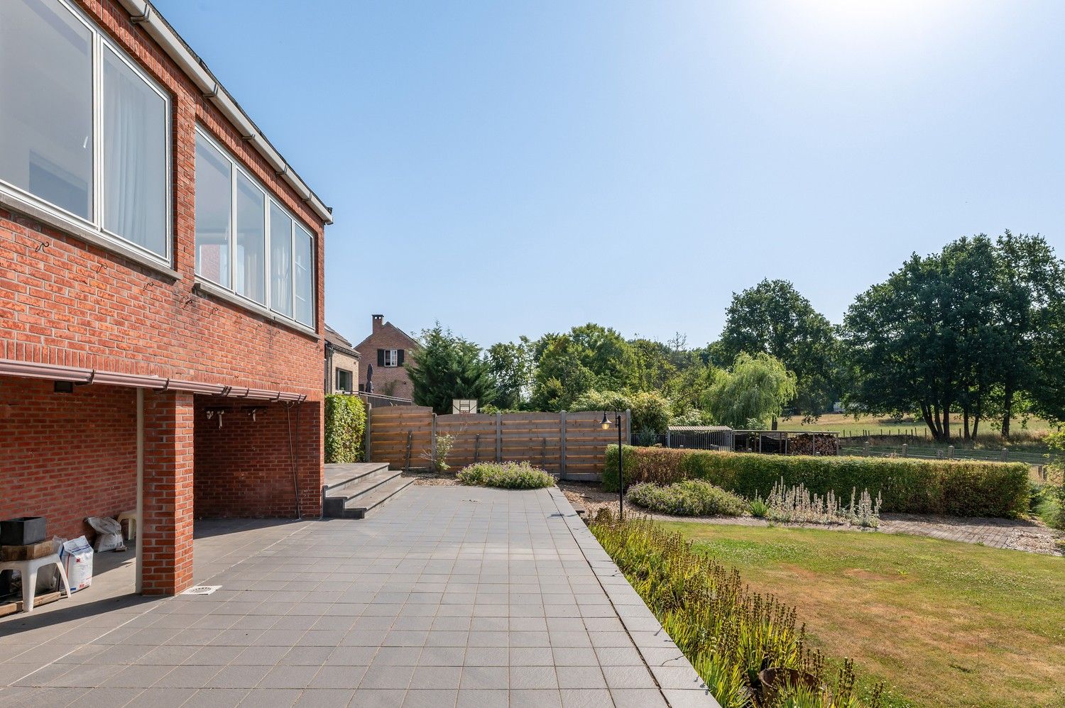 Te renoveren woning  – rust en groen uitzicht gegarandeerd foto 25