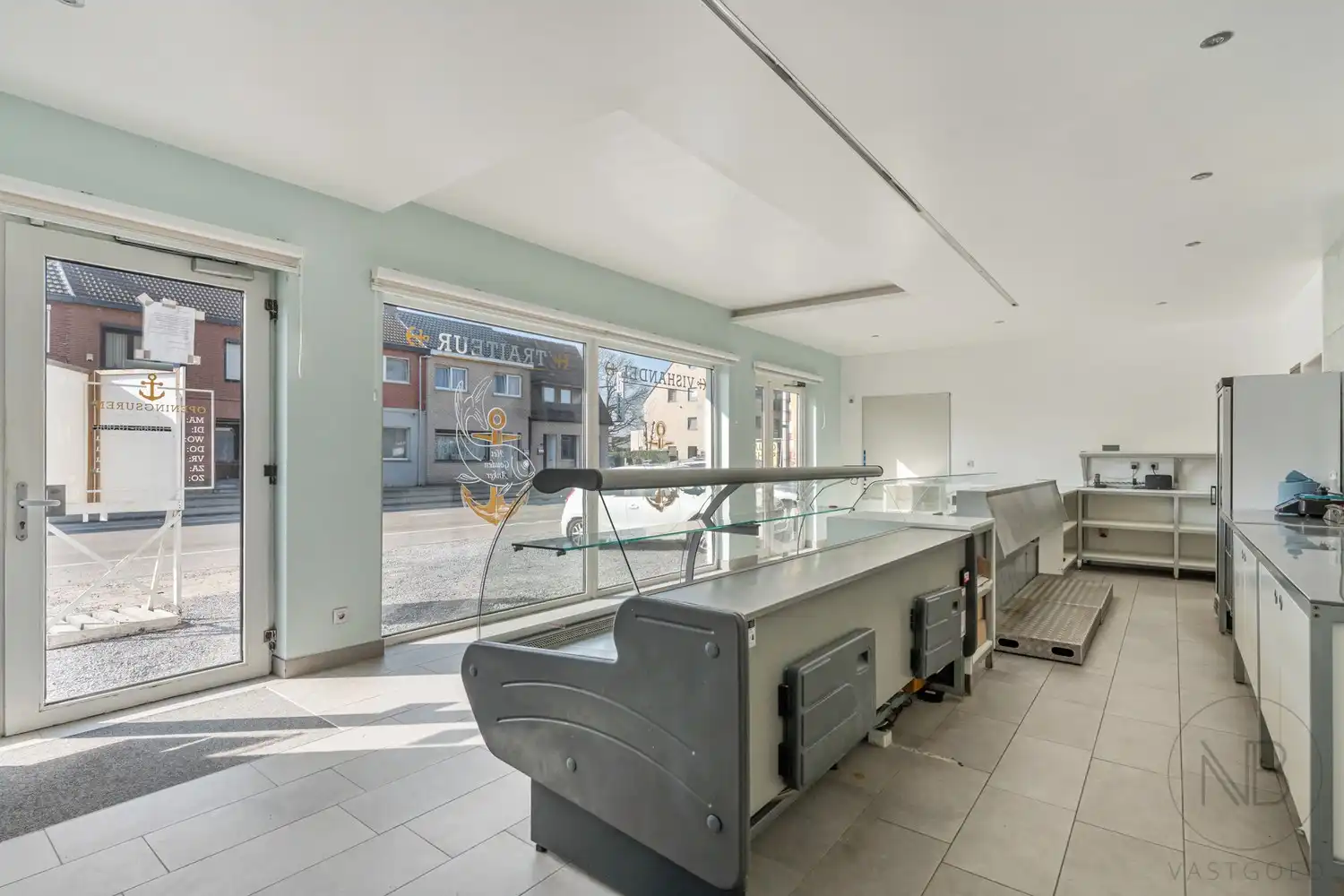 Goed gelegen handelspand foto 7