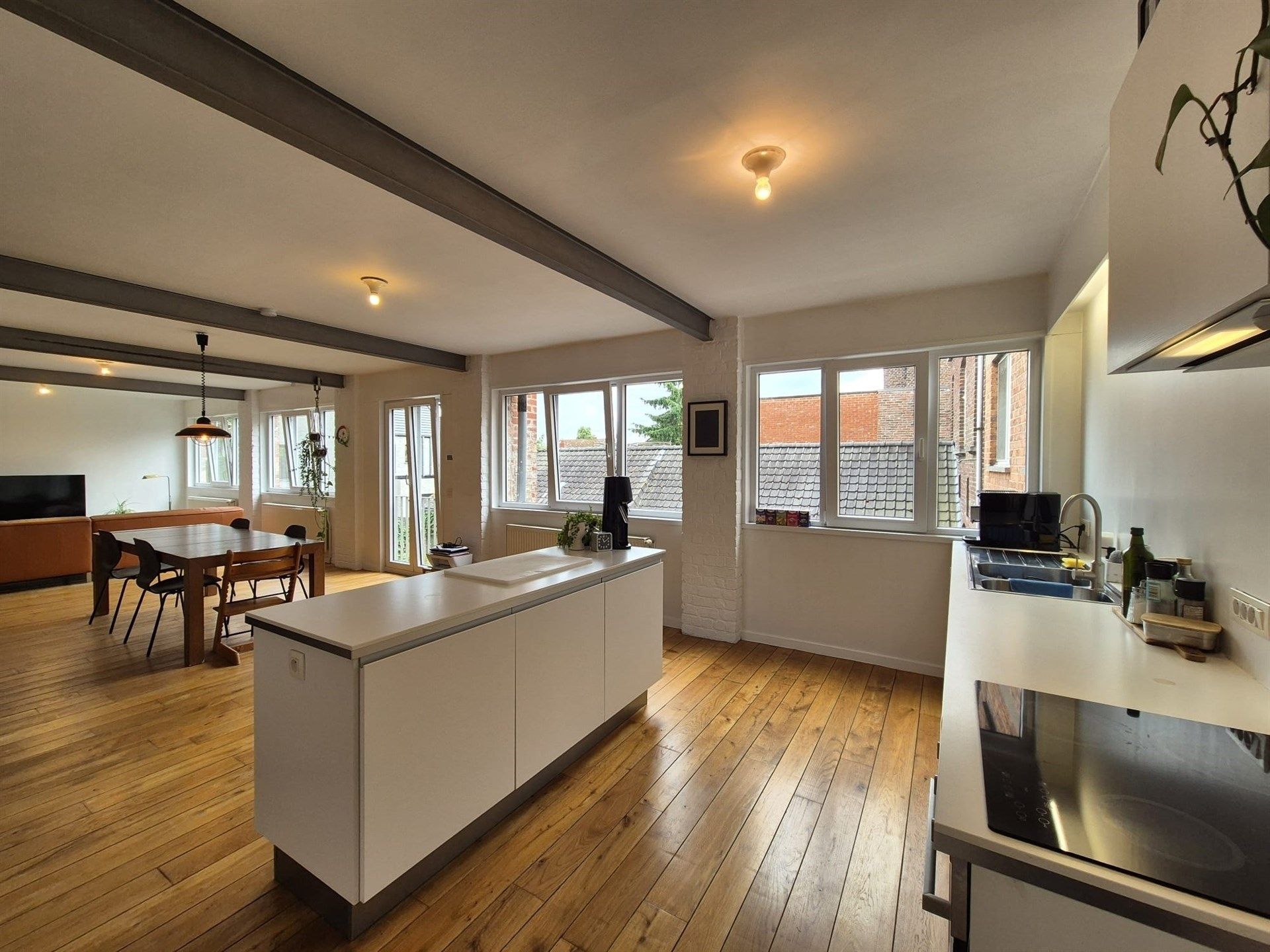 Uitzonderlijke ruime woning voor maximum 1 jaar. foto 17