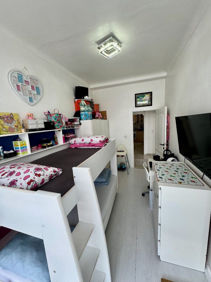 Licht en ruim 2-slaapkamerappartement te koop in Laken foto 18
