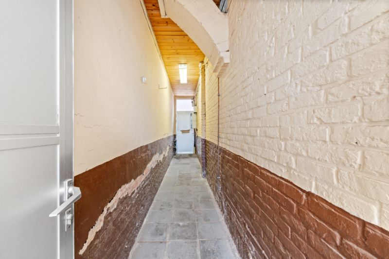 Woning met 2 slaapkamers nabij centrum! foto 3