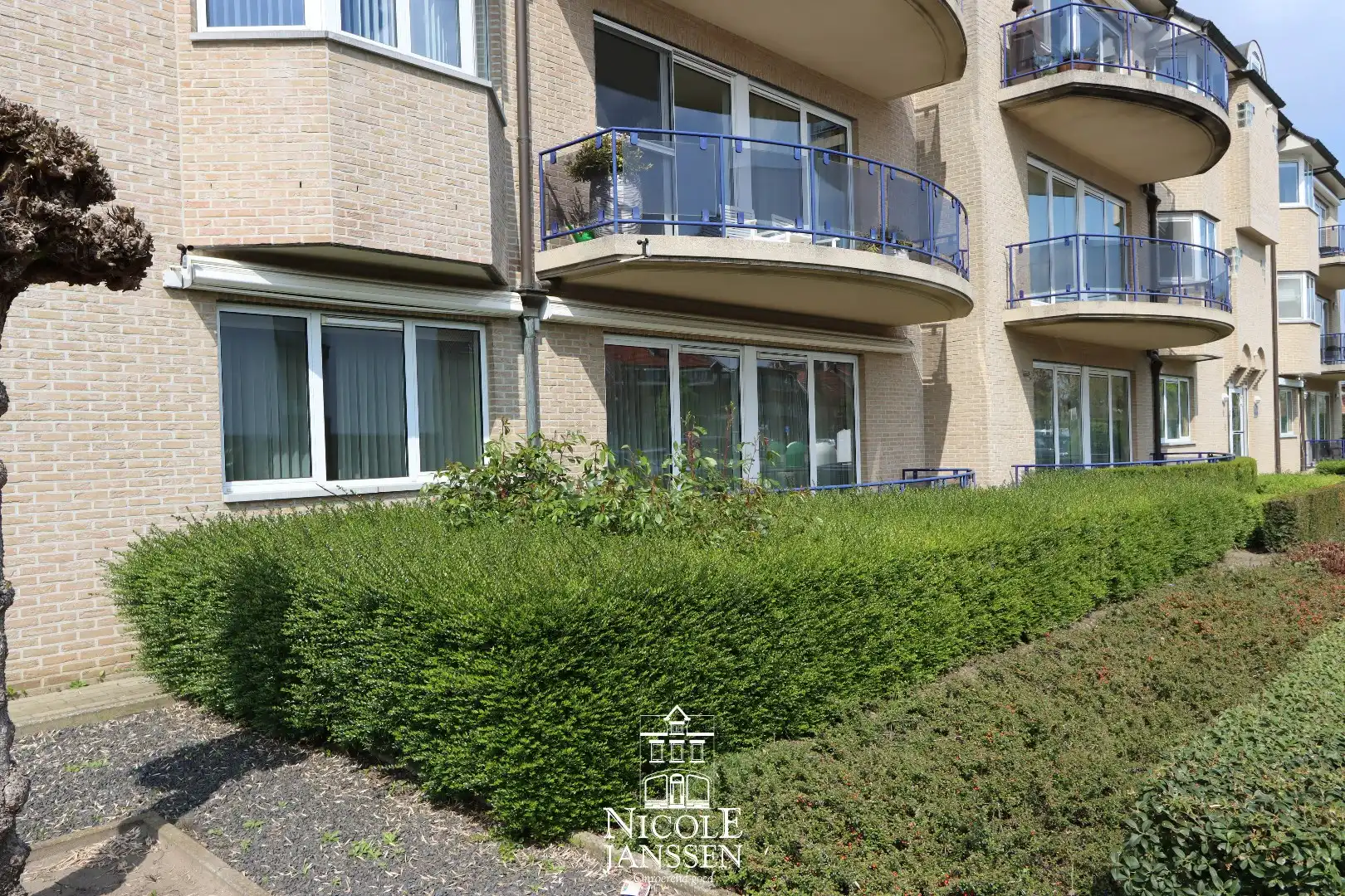 Ruim ingedeeld appartement foto 23