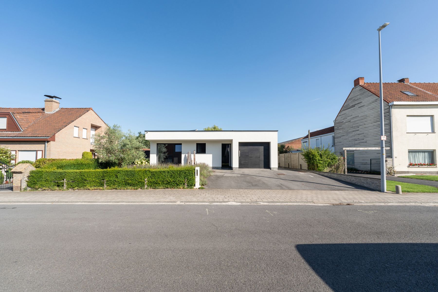 Mooie bungalow in rustige wijk foto 1