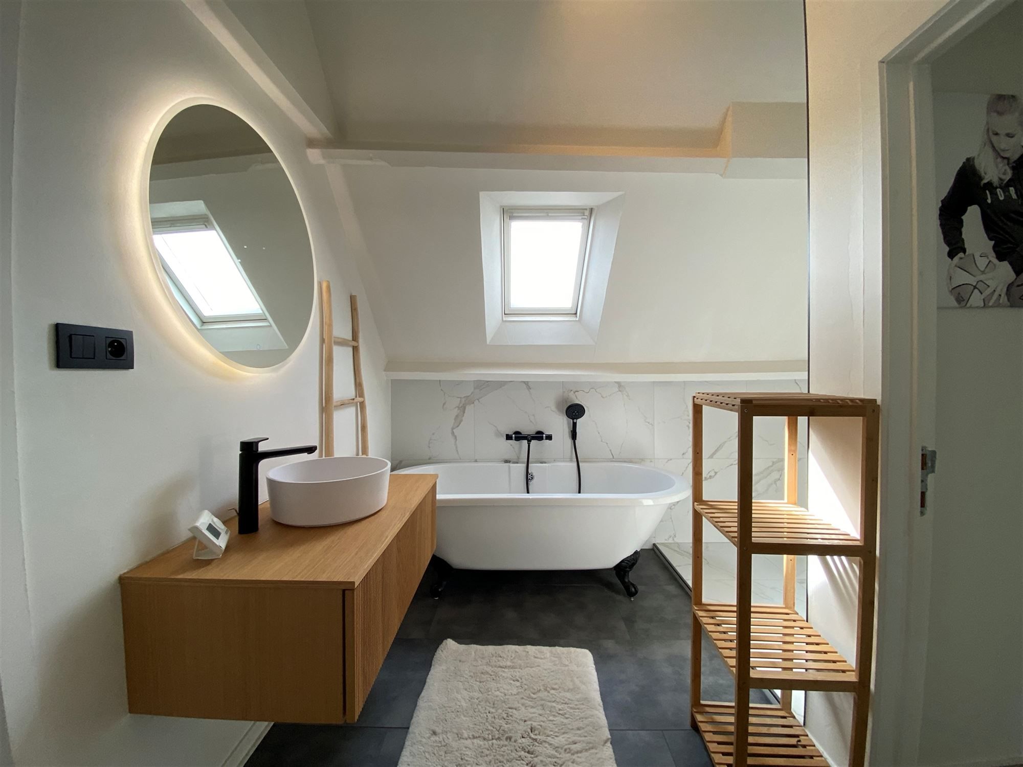 Gerenoveerde woonst met 1 slaapkamer  foto 14