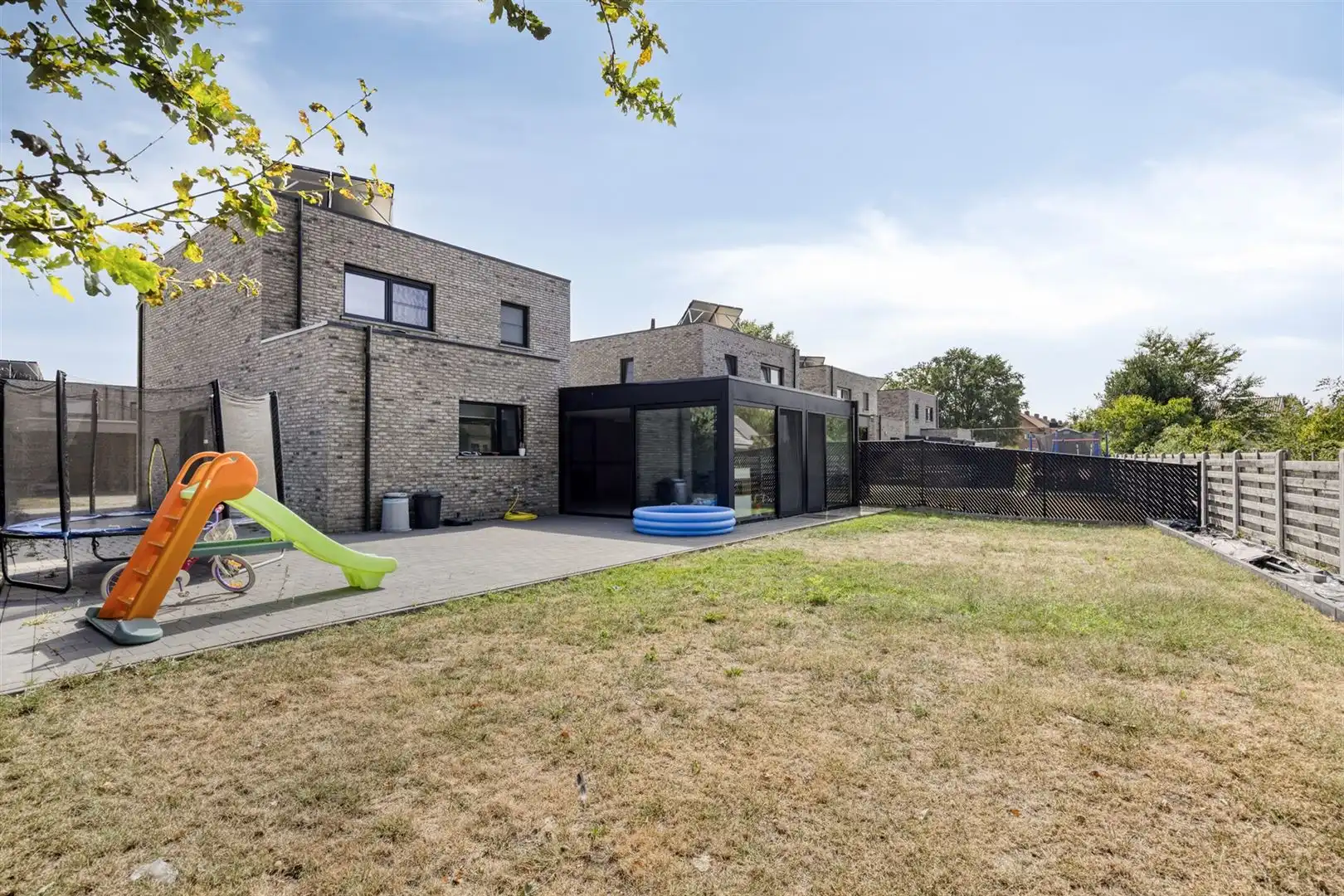 TE KOOP: Recente, halfopen bebouwing te Heusden-Zolder!  foto 15