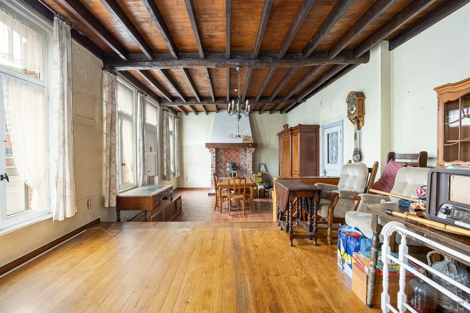 Authentieke woning met karakter in het hart van Sint-Lenaarts foto 7