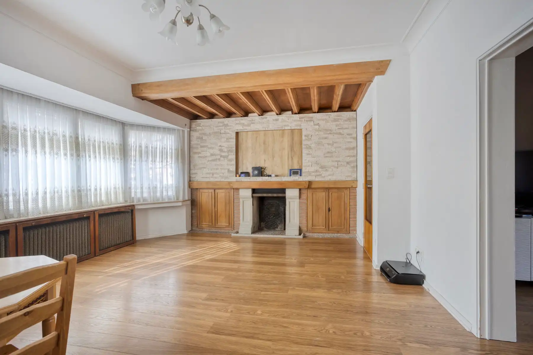 Woning met 7 slaapkamers, 2 badkamers, tuin & garage foto 11