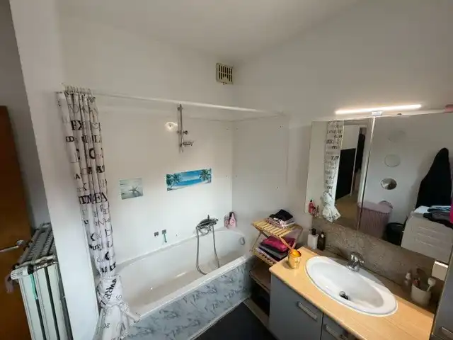 Ruim en centraal gelegen appartement in centrum Mere foto 8