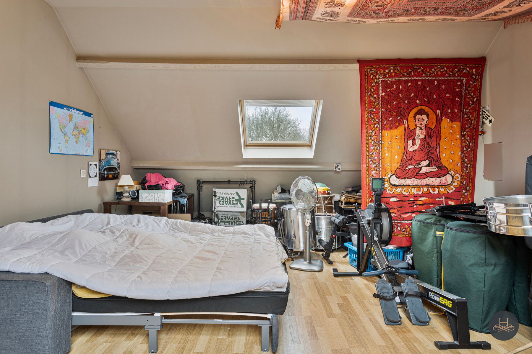 Gerenoveerde woning met grote garage/opslagplaats van +- 90 m2 foto 33