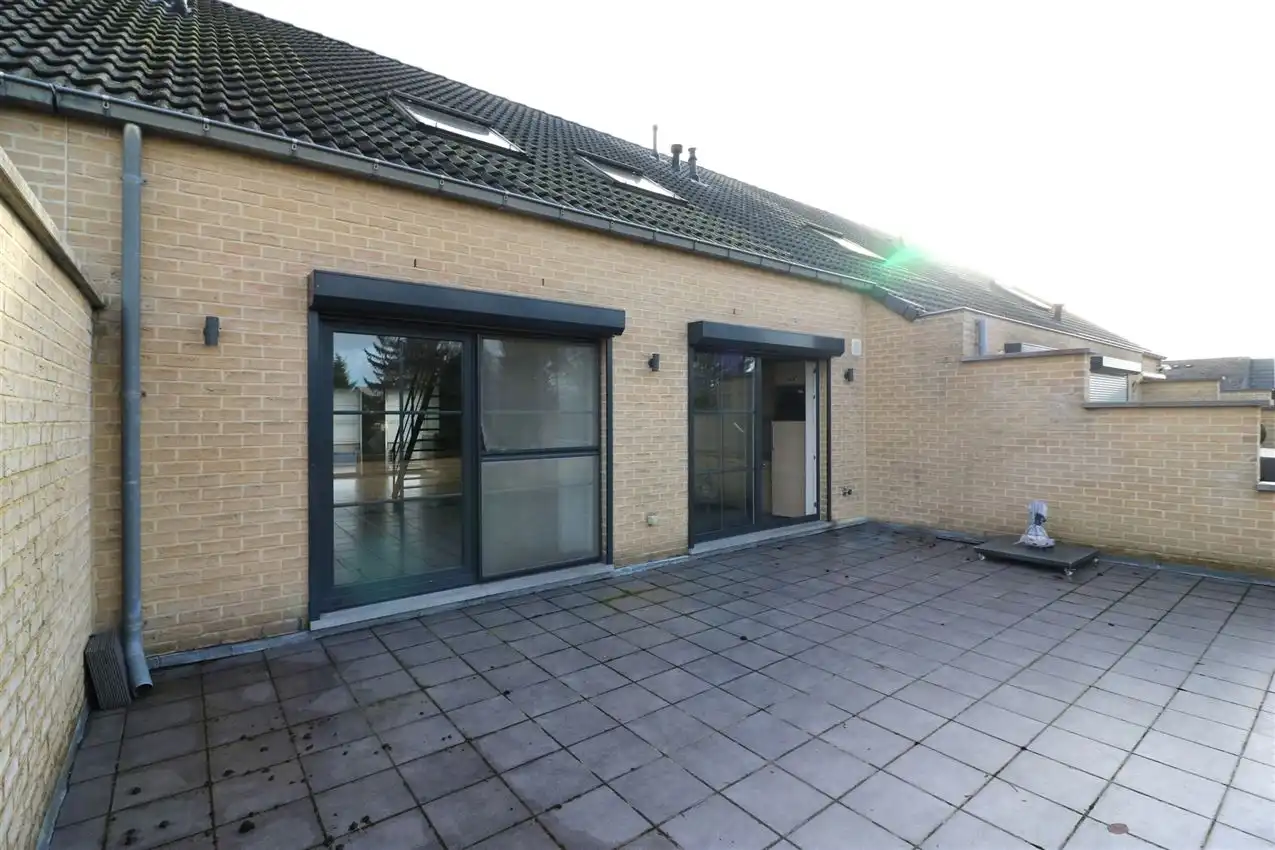 Duplex met groot terras, twee slpk en afgesloten garage foto 13