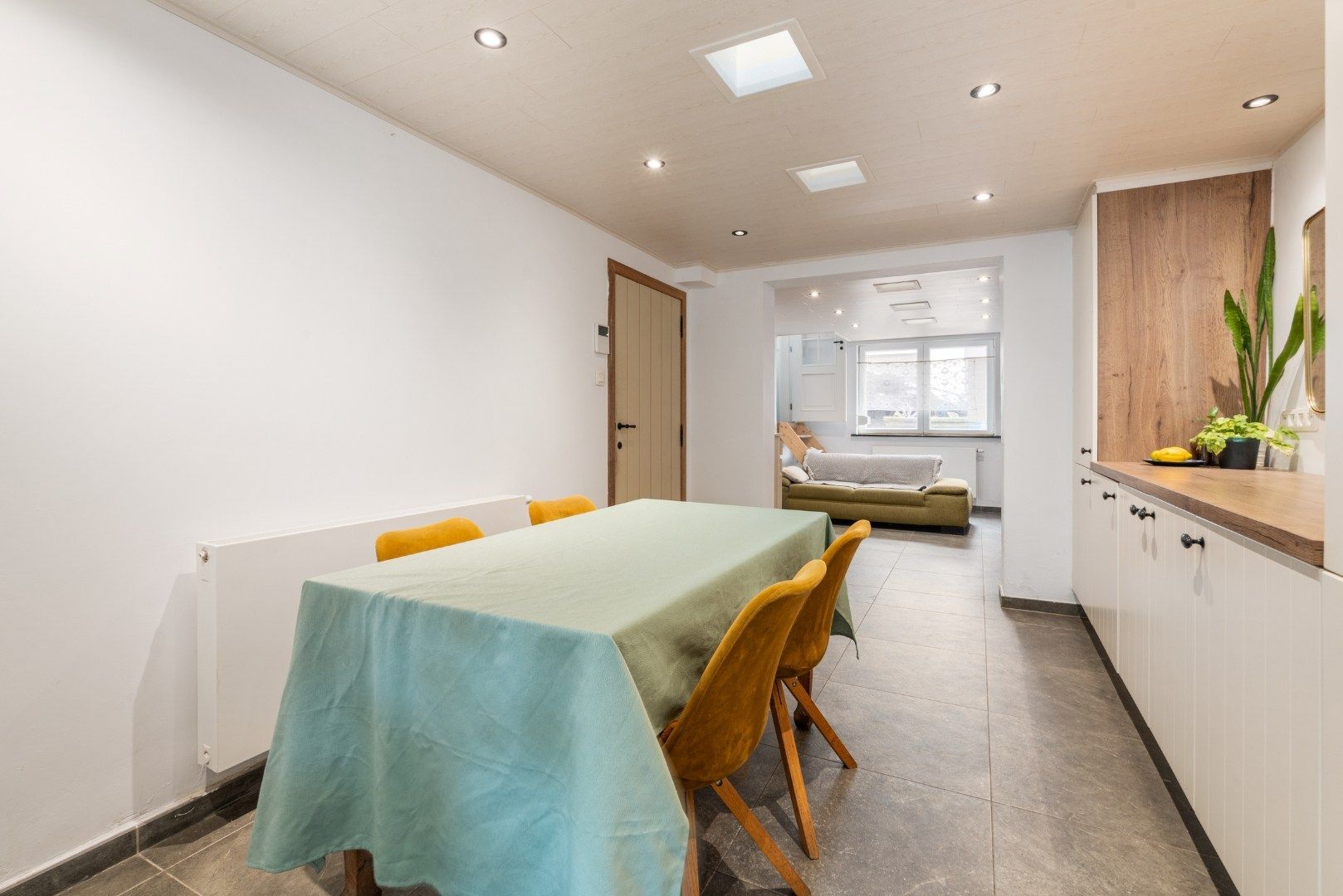 Instapklare en volledig gerenoveerde rijwoning te koop in Oostende – Hennepstraat foto 15