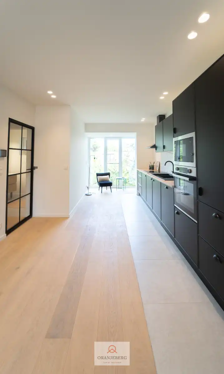 Uitmuntend gelegen gerenoveerde woning ! foto 15