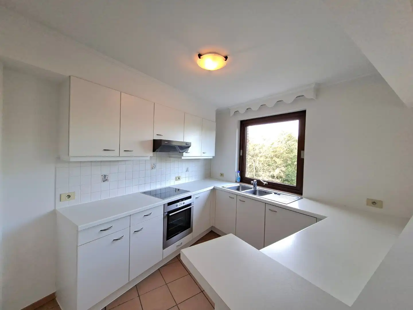 Zeer gunstig gelegen appartement foto 3
