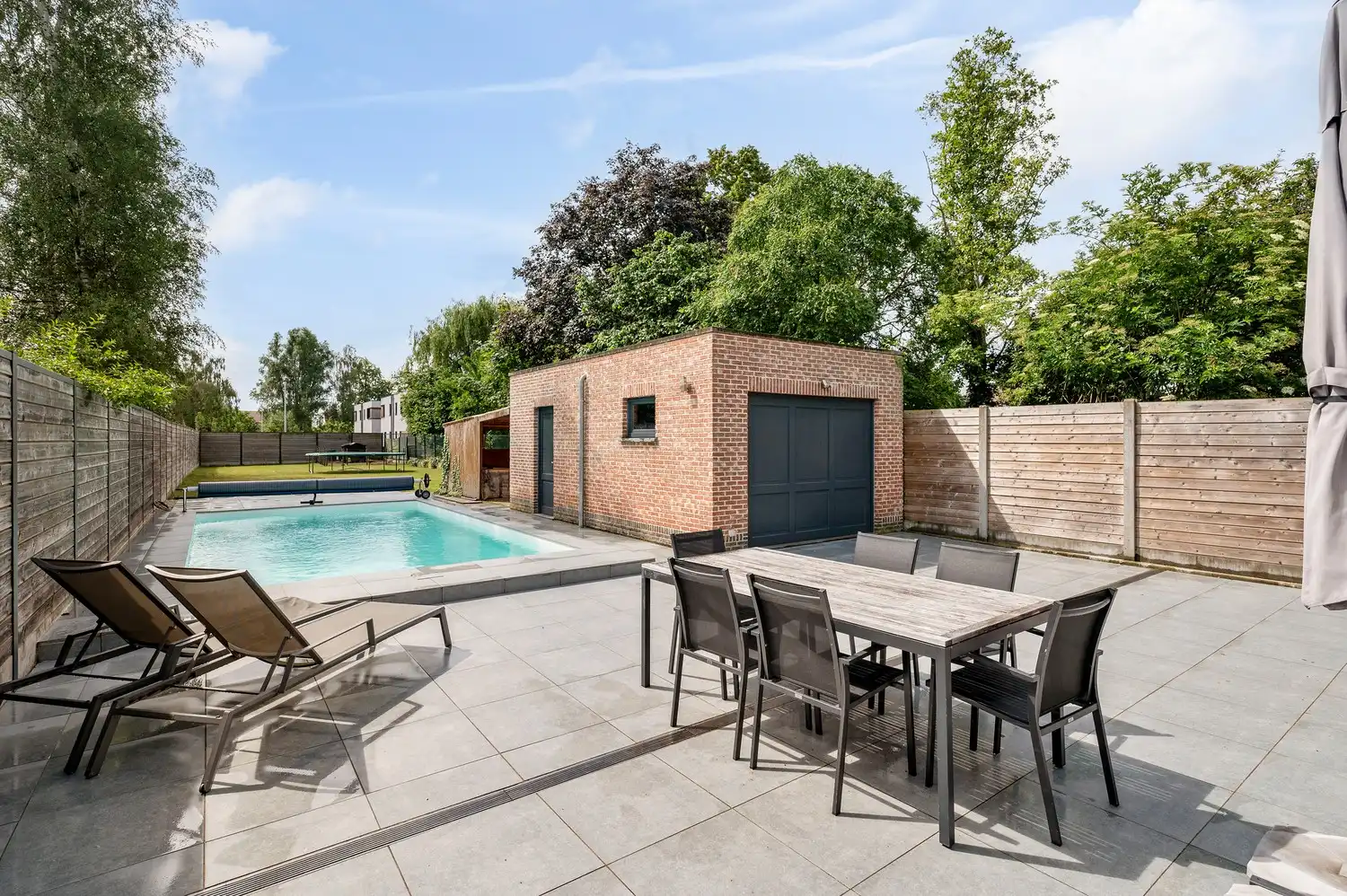 Instapklare HOB op 697 m². foto {{pictureIndex}}