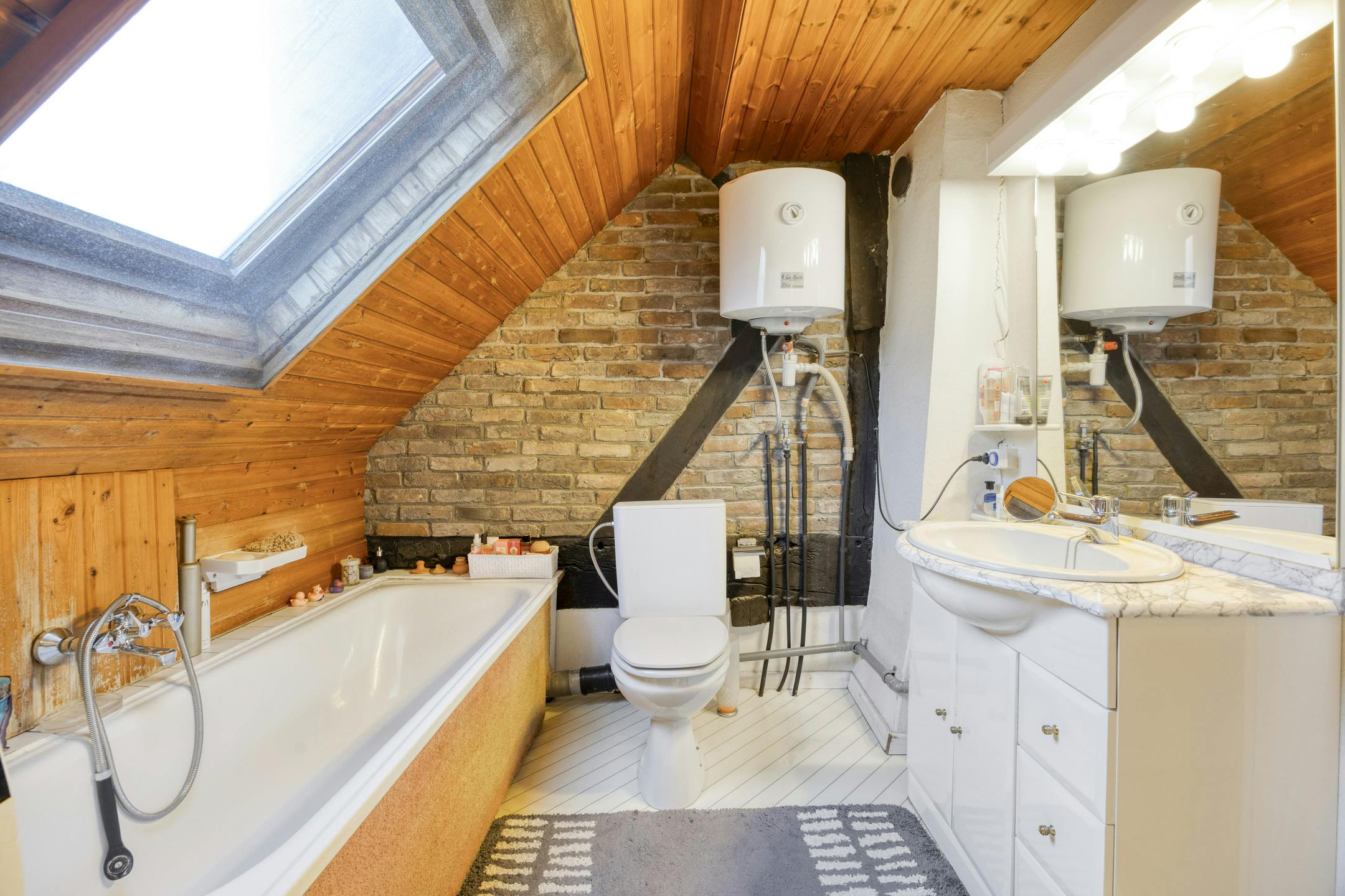 Op te knappen stadswoning met tuin in hartje Hasselt	 foto 14