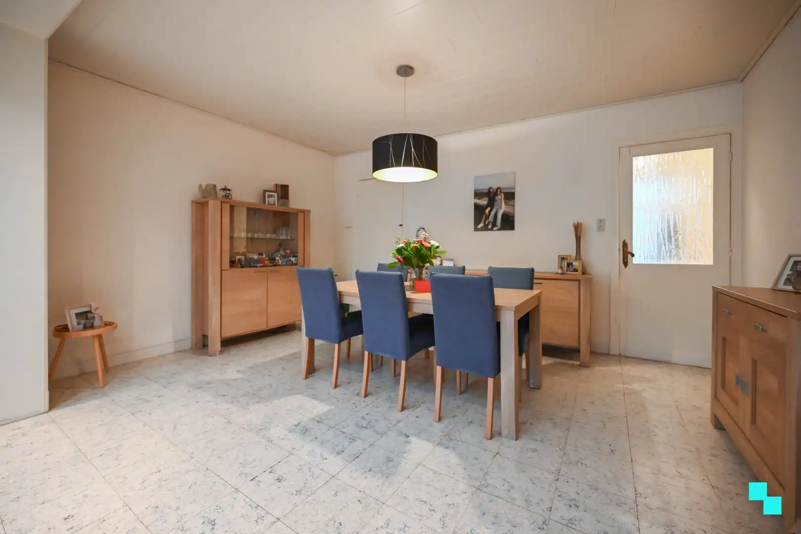 Instapklare ééngezinswoning met vier slaapkamers te Izegem foto 8