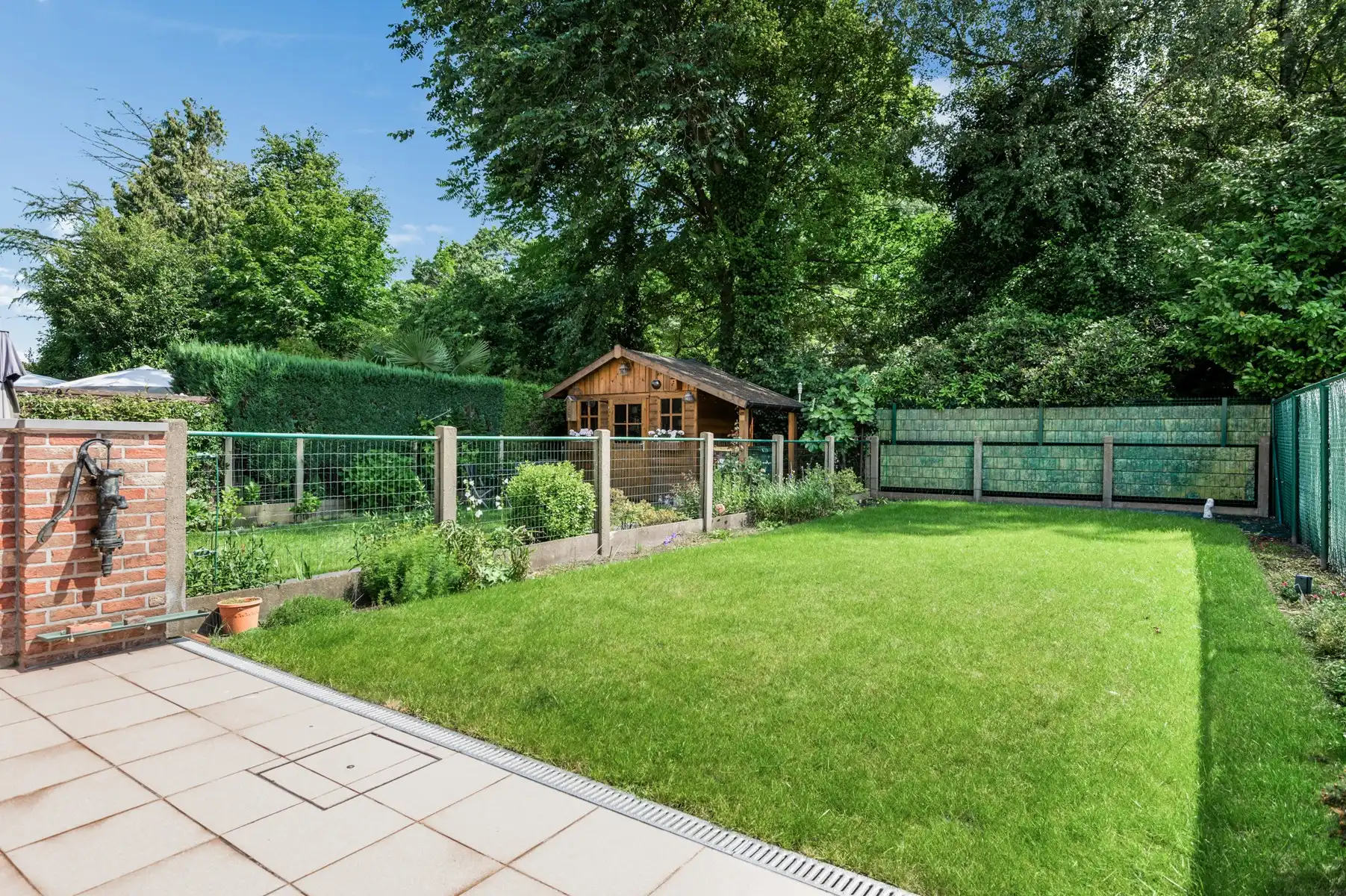 Goed gelegen woning met 3 slaapkamers, zonnige tuin en inpandige garage foto 8