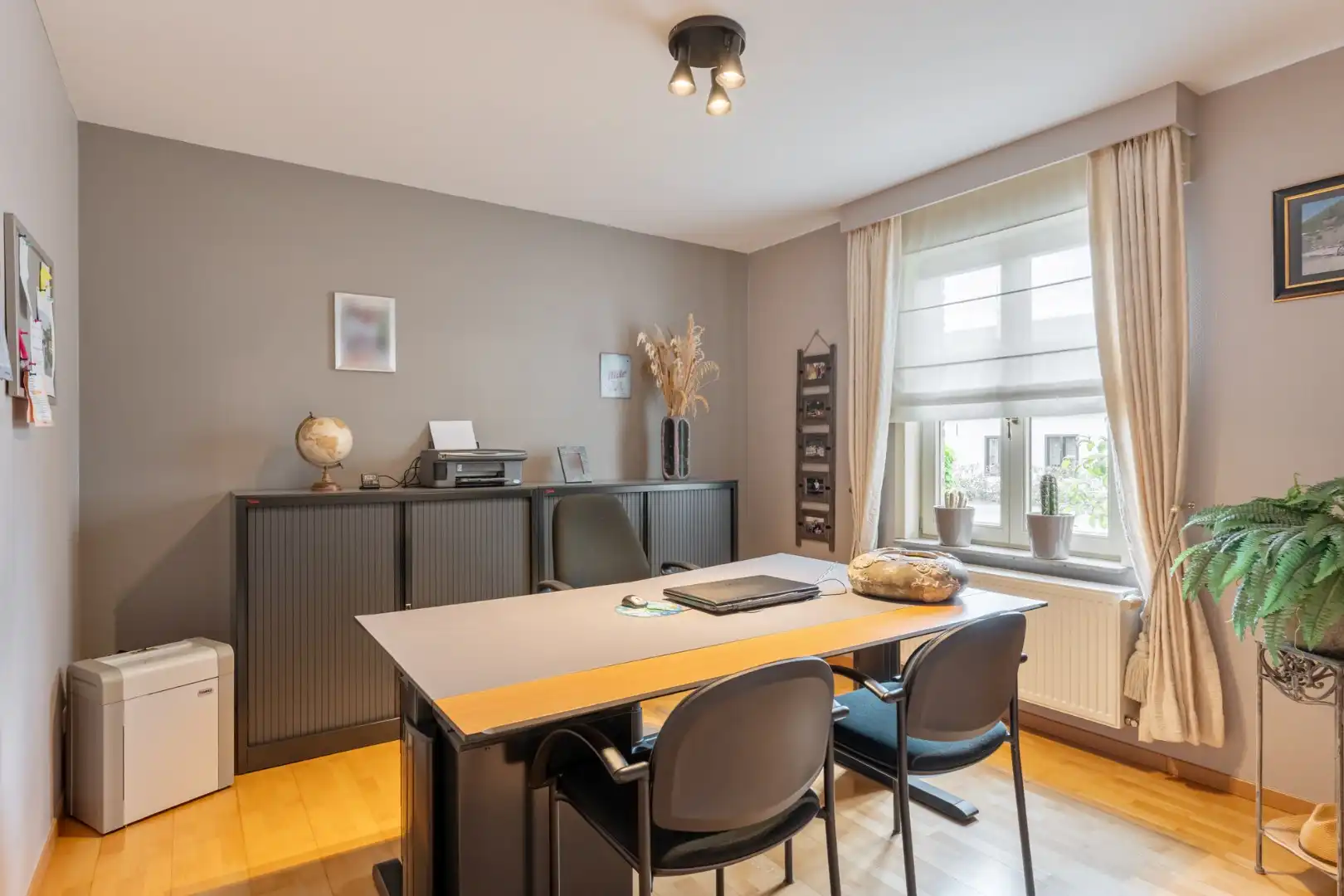 Stijlvolle, goed afgewerkte woning op een perceel van 6a32ca op een rustige locatie te Kinrooi!  foto 17