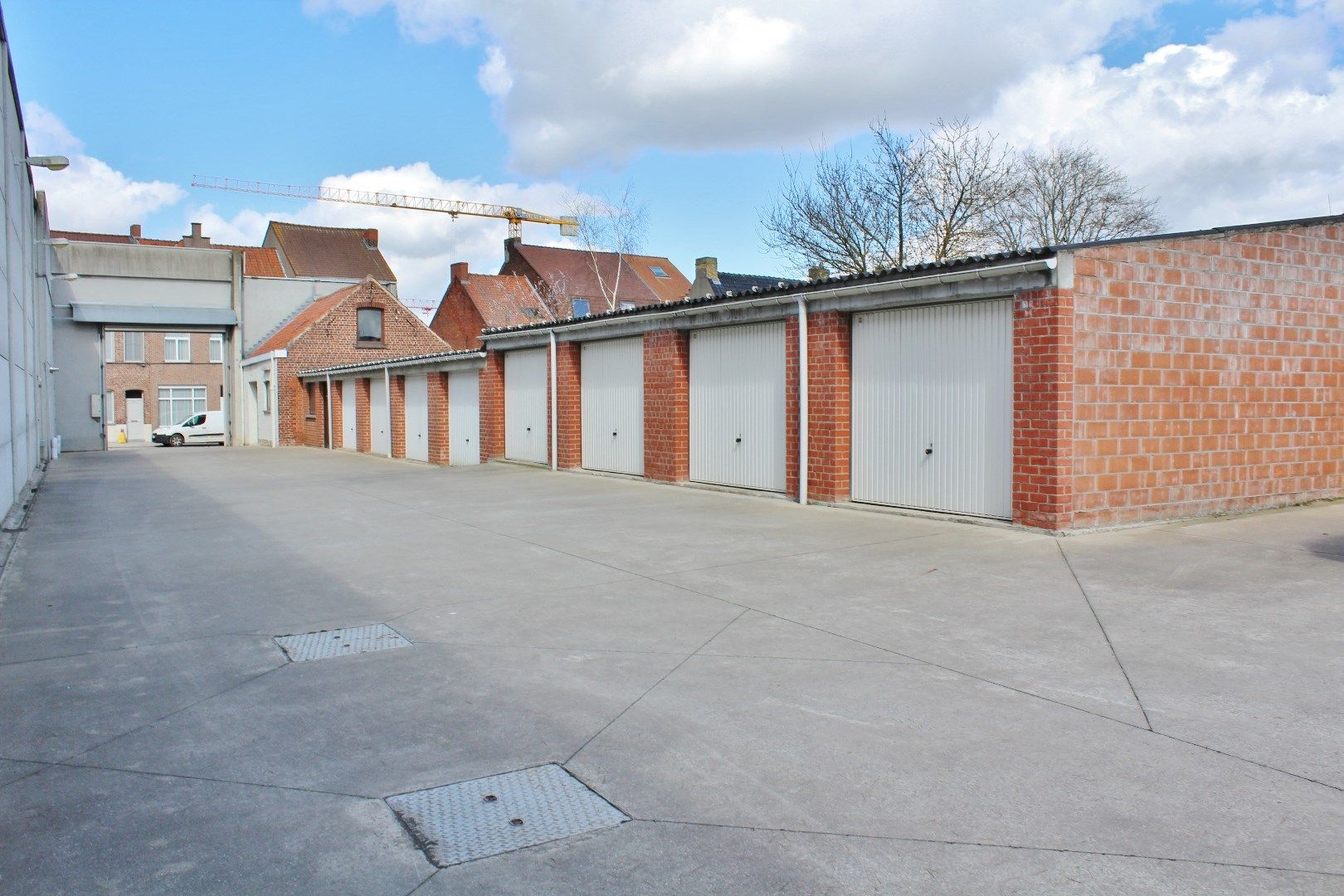Ieper - Ruim instapklaar appartement met terras op centrale ligging - met garage foto 13