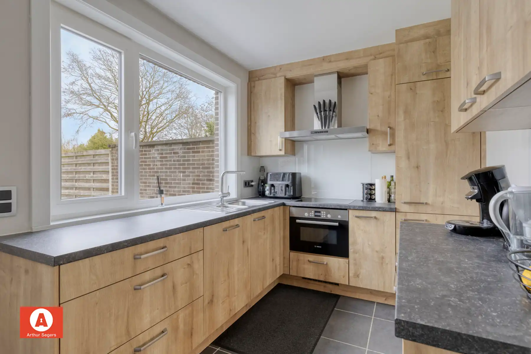 Energiezuinige half-open bebouwing mét alle comfort. foto 10