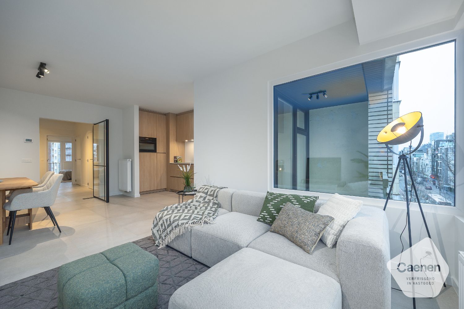 Gerenoveerd twee slaapkamer appartement op centrale ligging foto 2