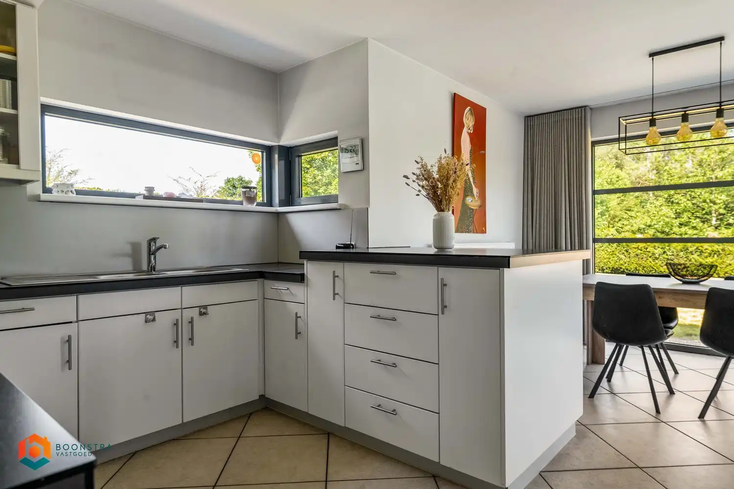 Zeer ruime energiezuinige villa in doodlopende straat met 4 spkrs op 1836 m² foto 8