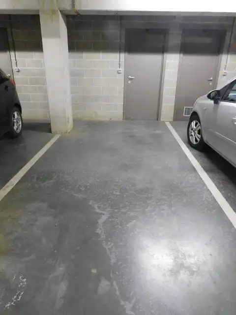 Ruim appartement met autostaanplaats vlakbij het centrum foto 13