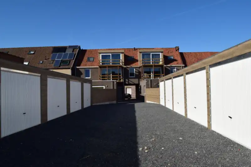 Garageboxen  TE HUUR  : Damberdstraat 37 8800 Roeselare foto 4
