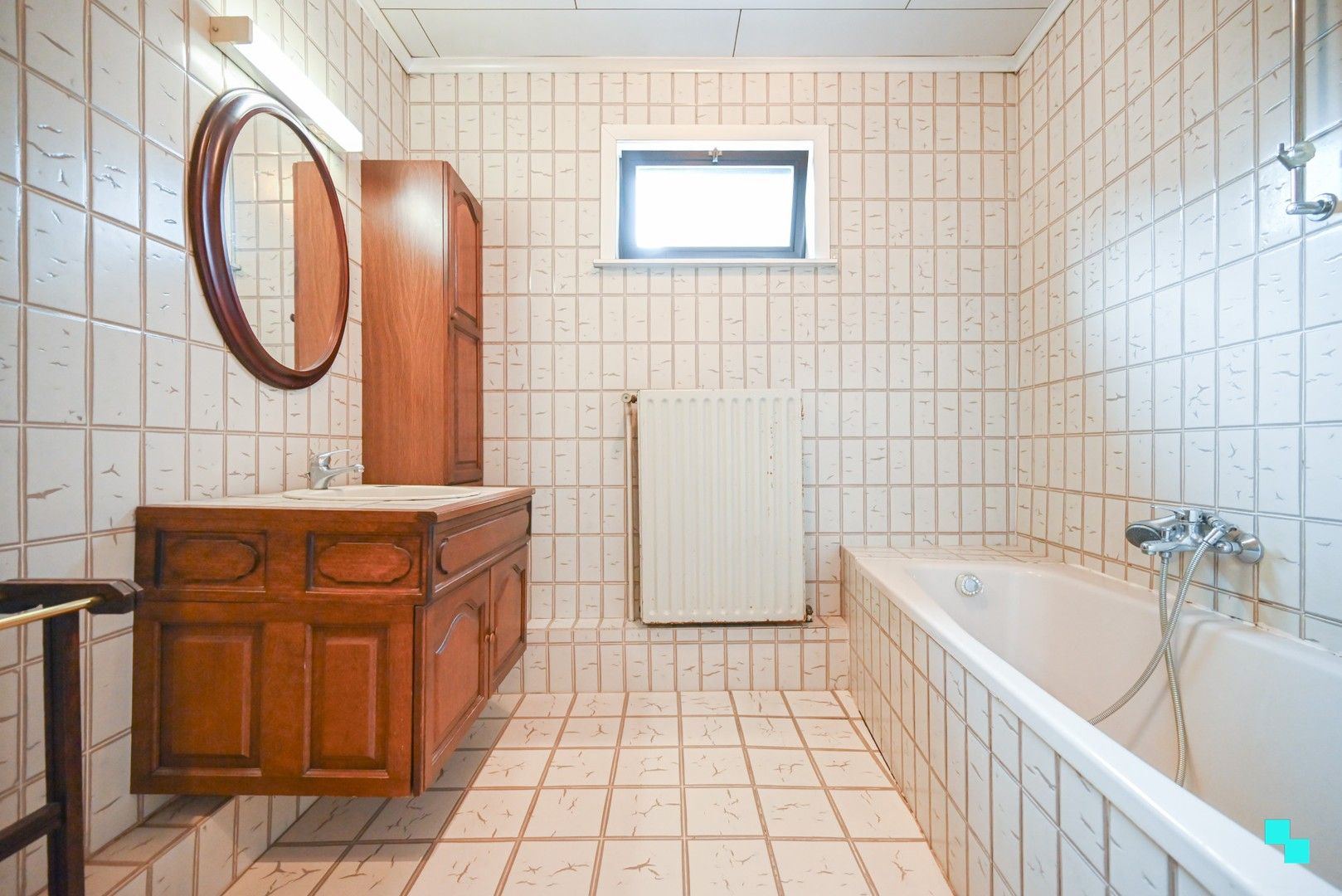 Ruime woonst met tal van mogelijkheden nabij centrum Izegem foto 21