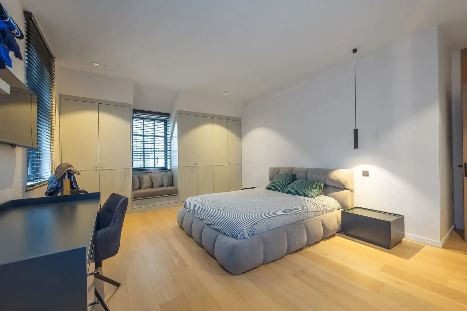 Exclusieve recente villa op uitzonderlijk ruim perceel in groene omgeving foto 15