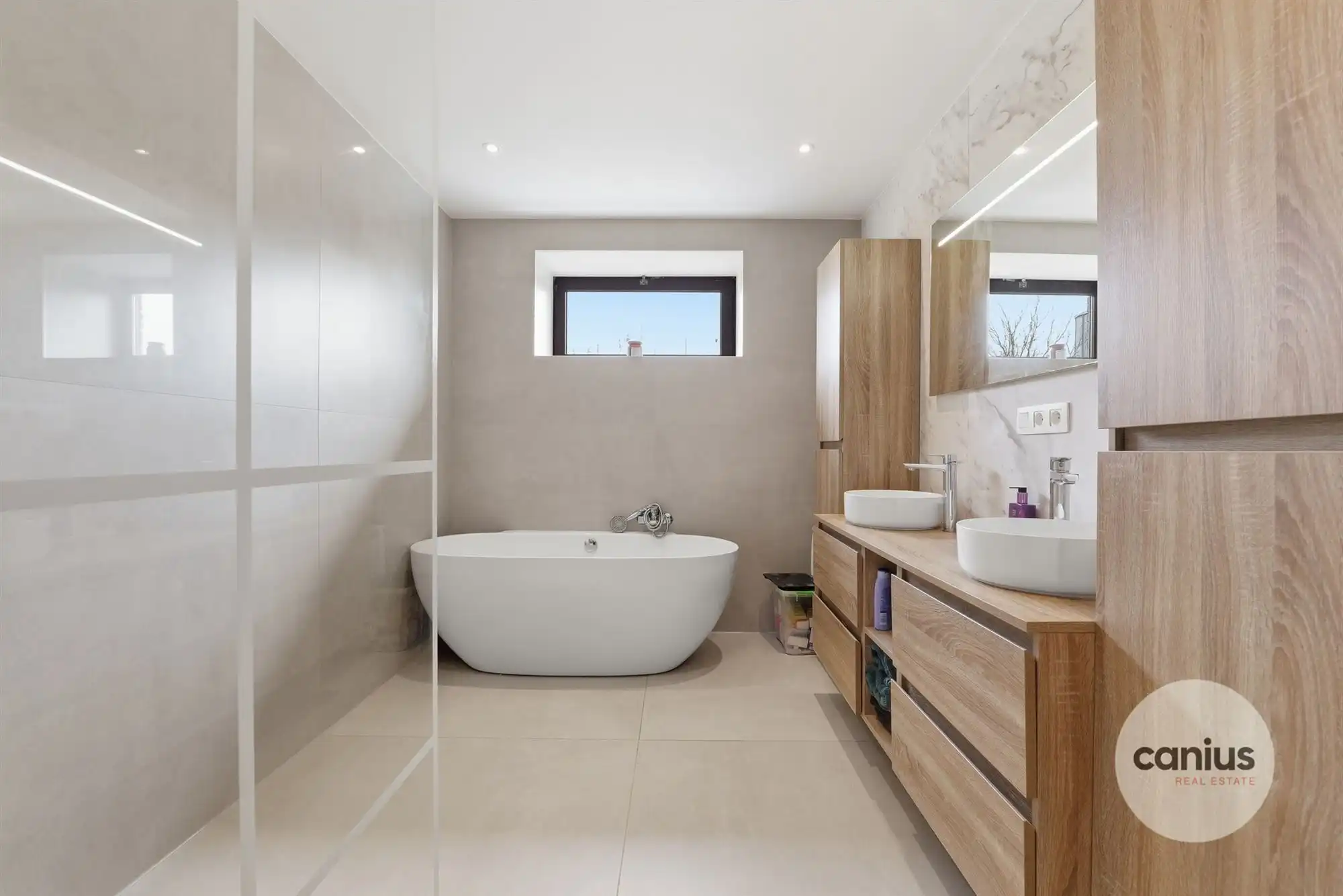 VRIJSTAANDE WONING MET 4 SLAAPKAMERS EN ZUIDELIJK GERICHTE TUIN IN GELINDEN foto 12