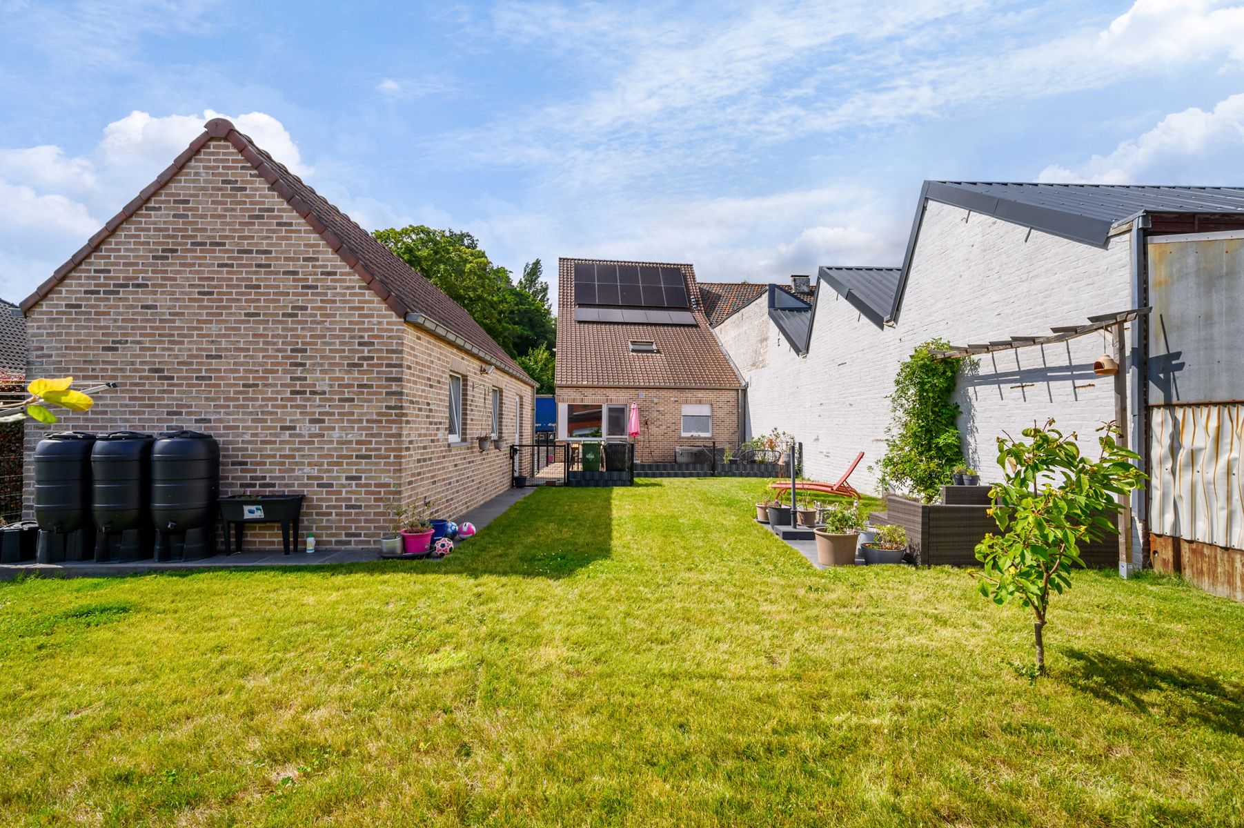 Instapklare luxewoning met 4 slkms en tuin. foto 20