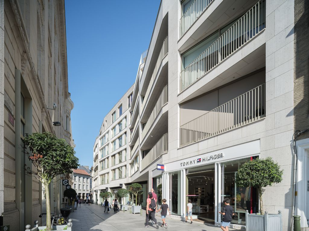 Stijlvol en luxueus tweeslaapkamerappartement met ruim terras aan de Kouter foto 16