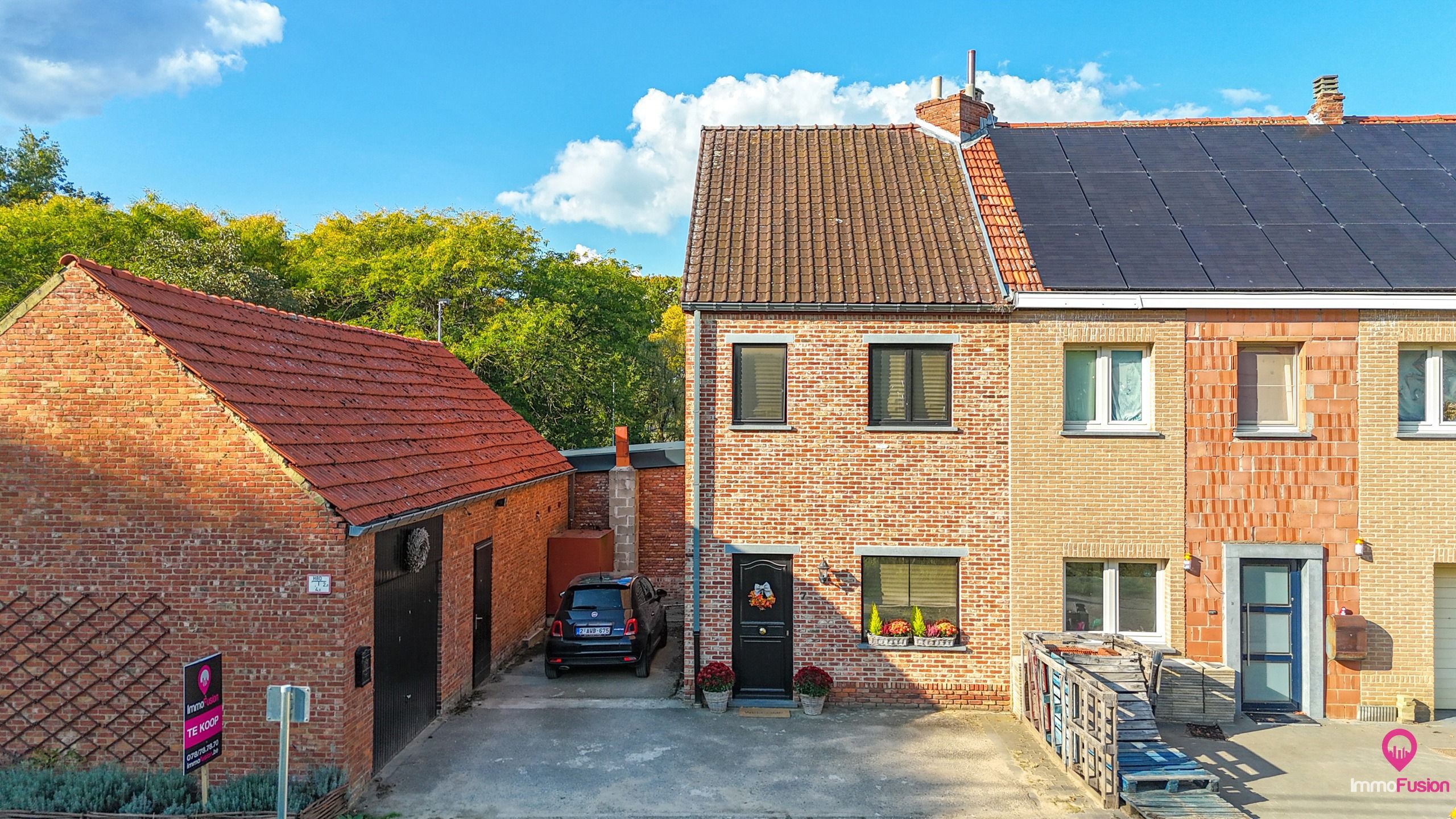 Idyllische woning met 2 slaapkamers, weide en stallen! foto 27