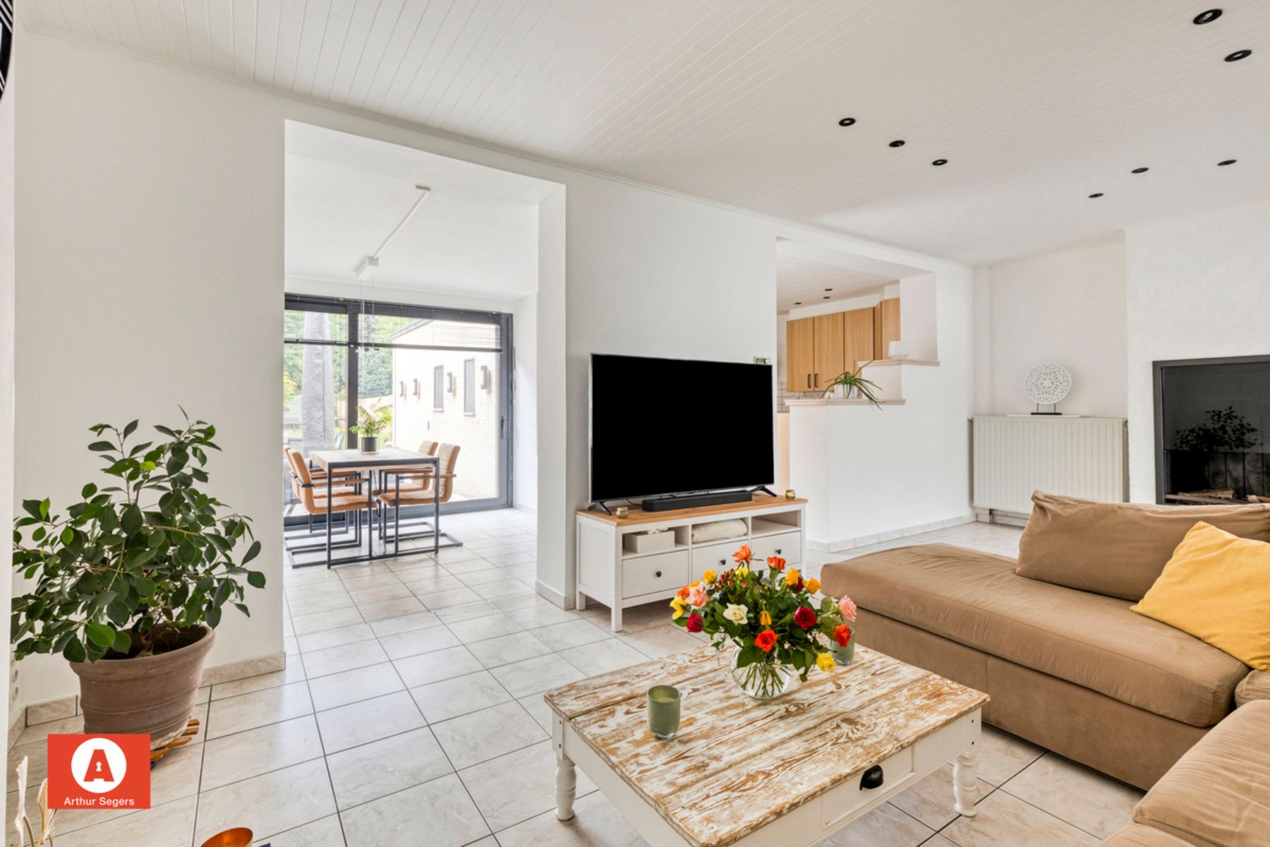 Instapklare woning op centrale liggig foto {{pictureIndex}}