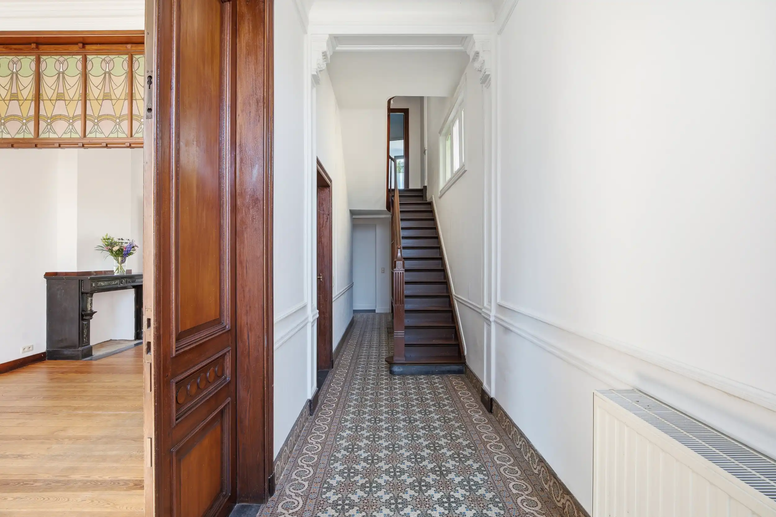 Authentiek en gerenoveerd herenhuis het centrum van Edegem foto 4