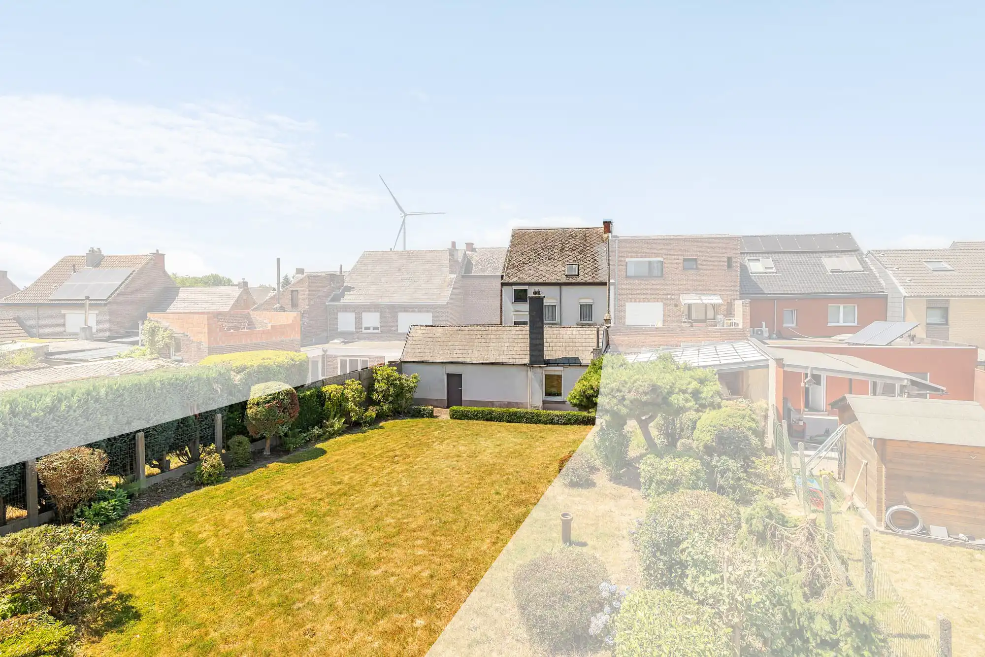 Te renoveren ruime handelswoning foto 23