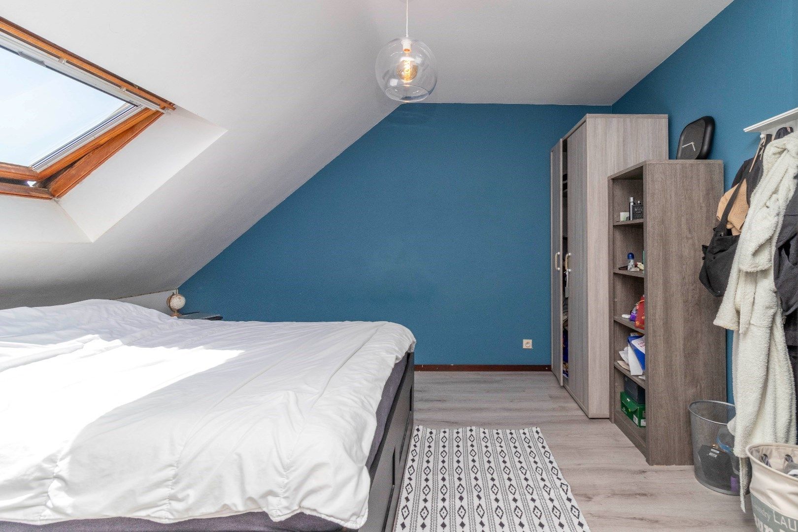 Ruim duplexappartement met gelijkvloerse handelsruimte foto 18