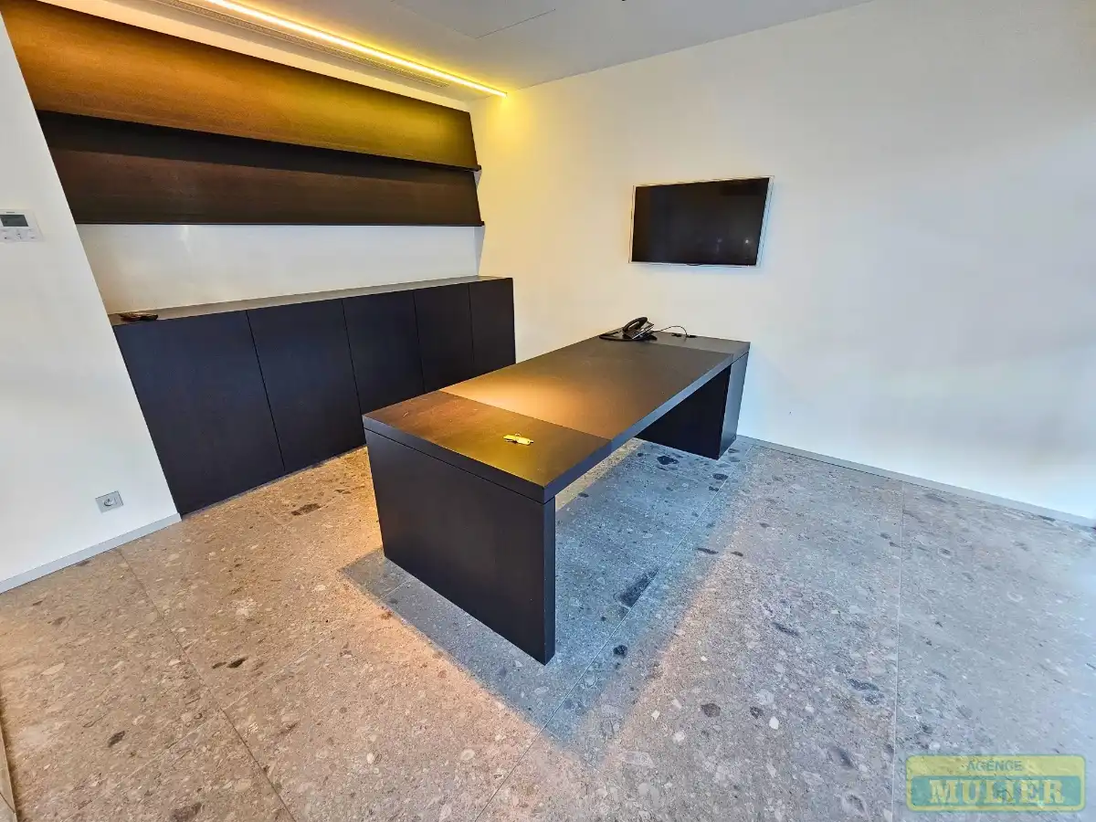 Commerciële ruimte te huur foto 6