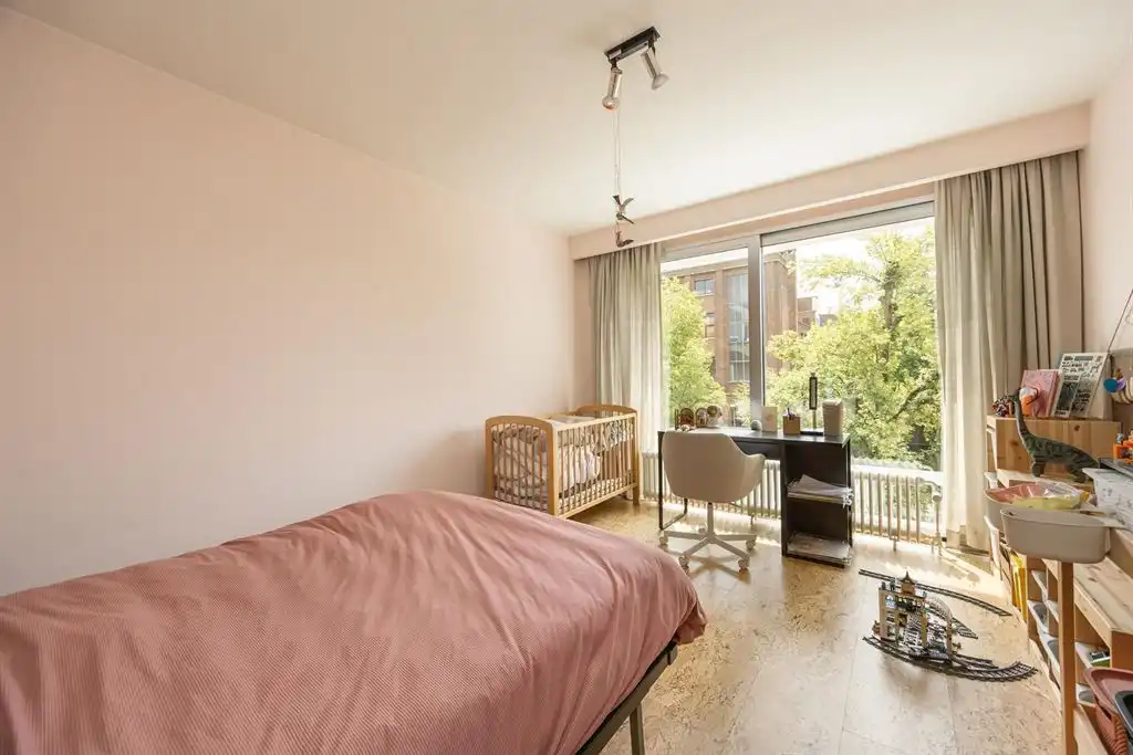 Architecturale designwoning met 4 slpk en garage foto 14