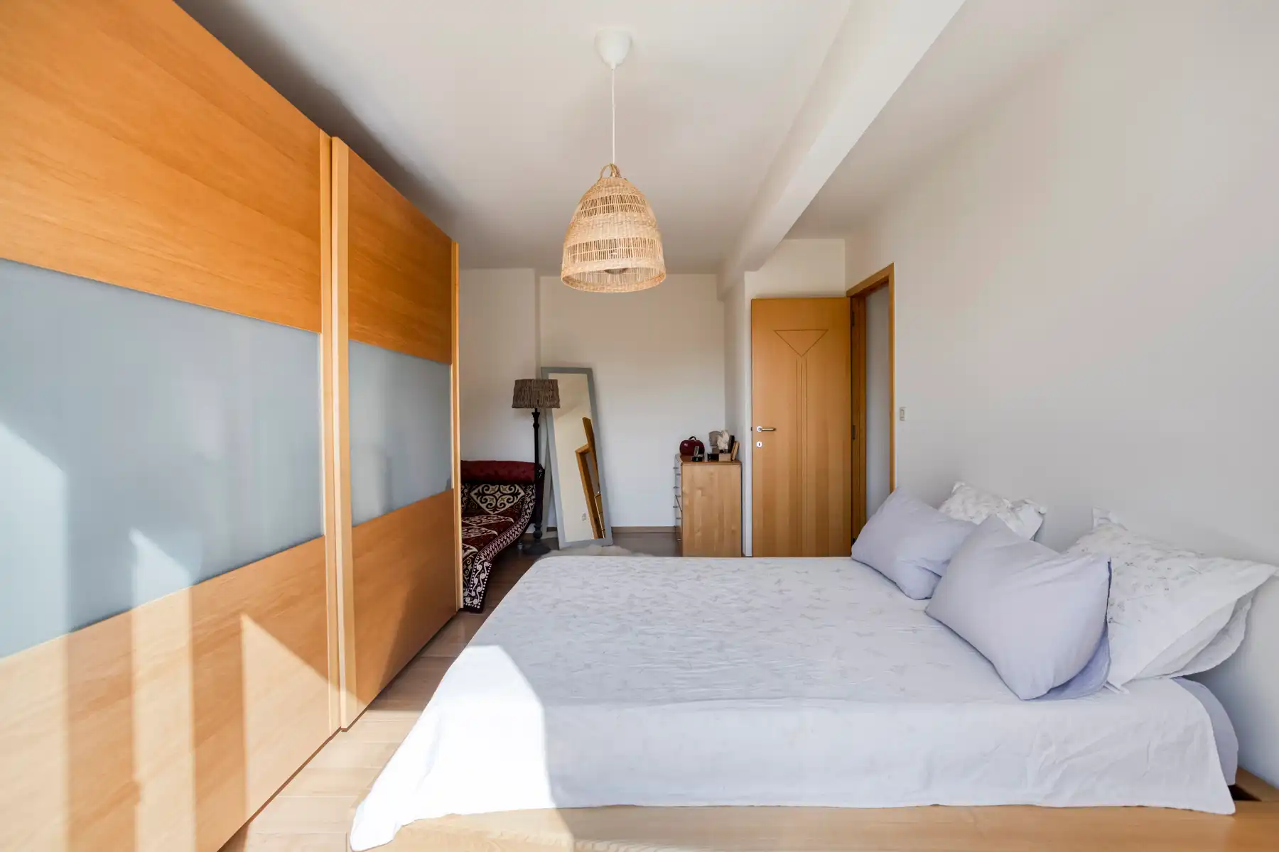 Instapklaar 3-slaapkamerappartement met ruim terras foto 13