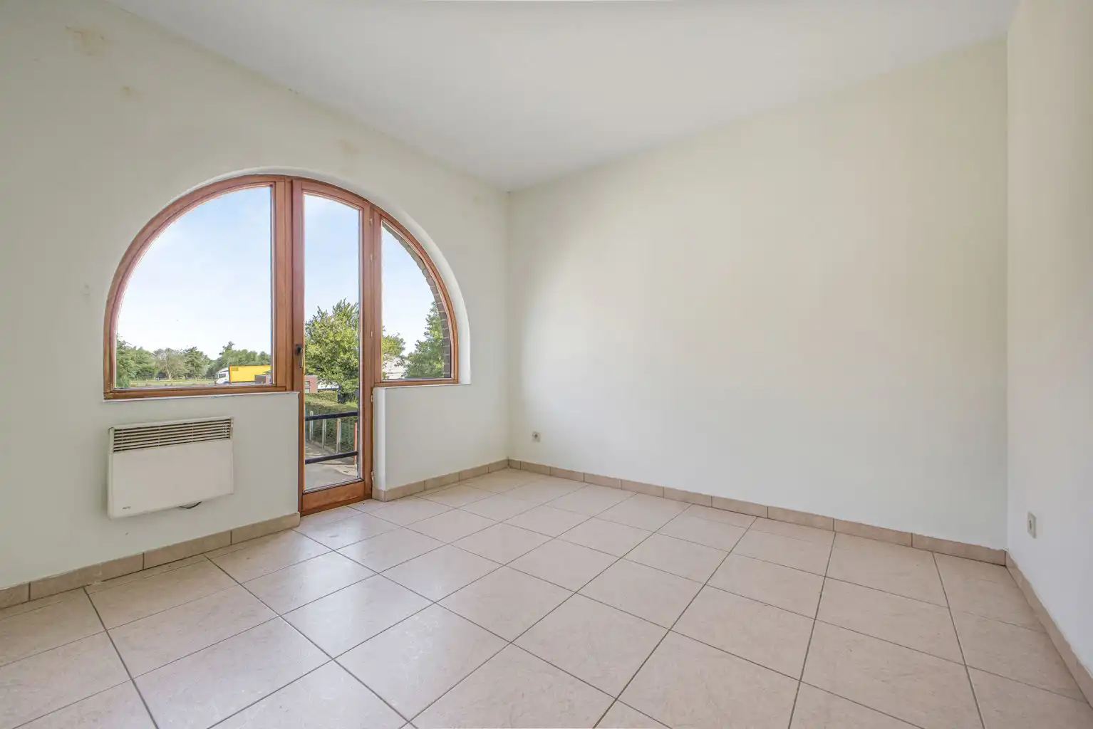 Appartement met 3 slpks, bureel, terras, kelder en garage foto 8
