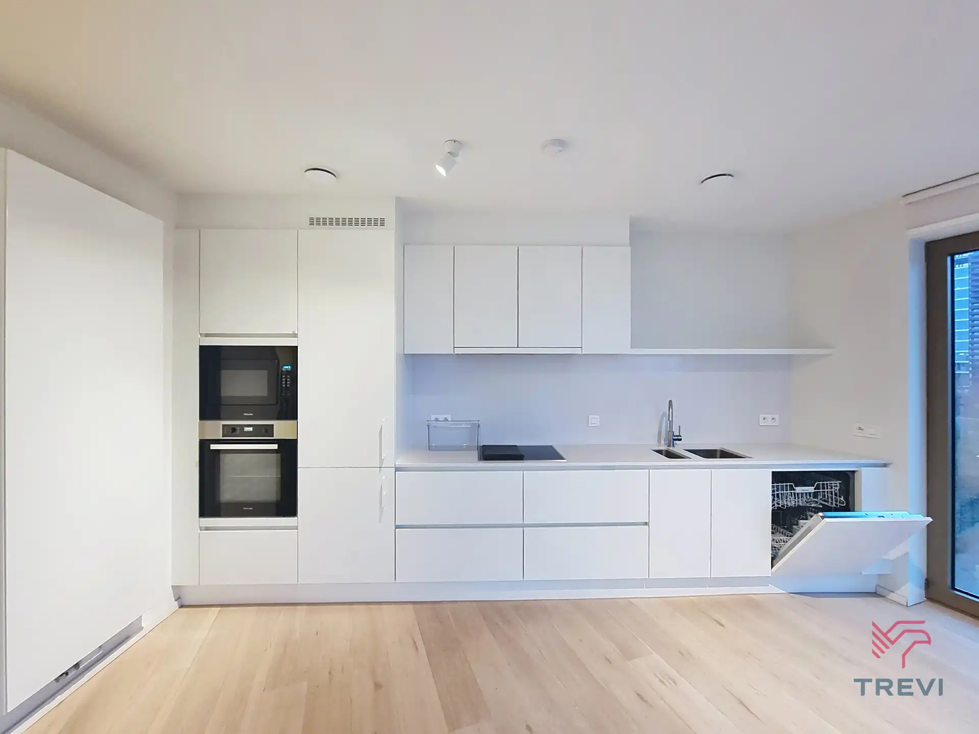 Appartement met 2 slaapkamers van ±90 m² in recent gebouw foto 4