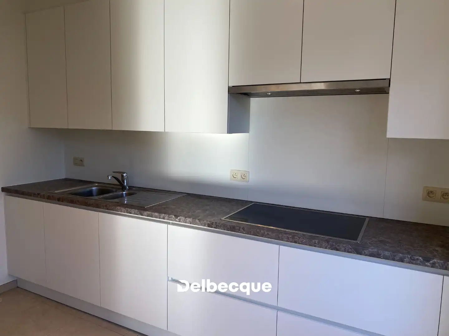 Lichtrijk en modern appartement met 2 slaapkamers te Kristus-Koning foto 5