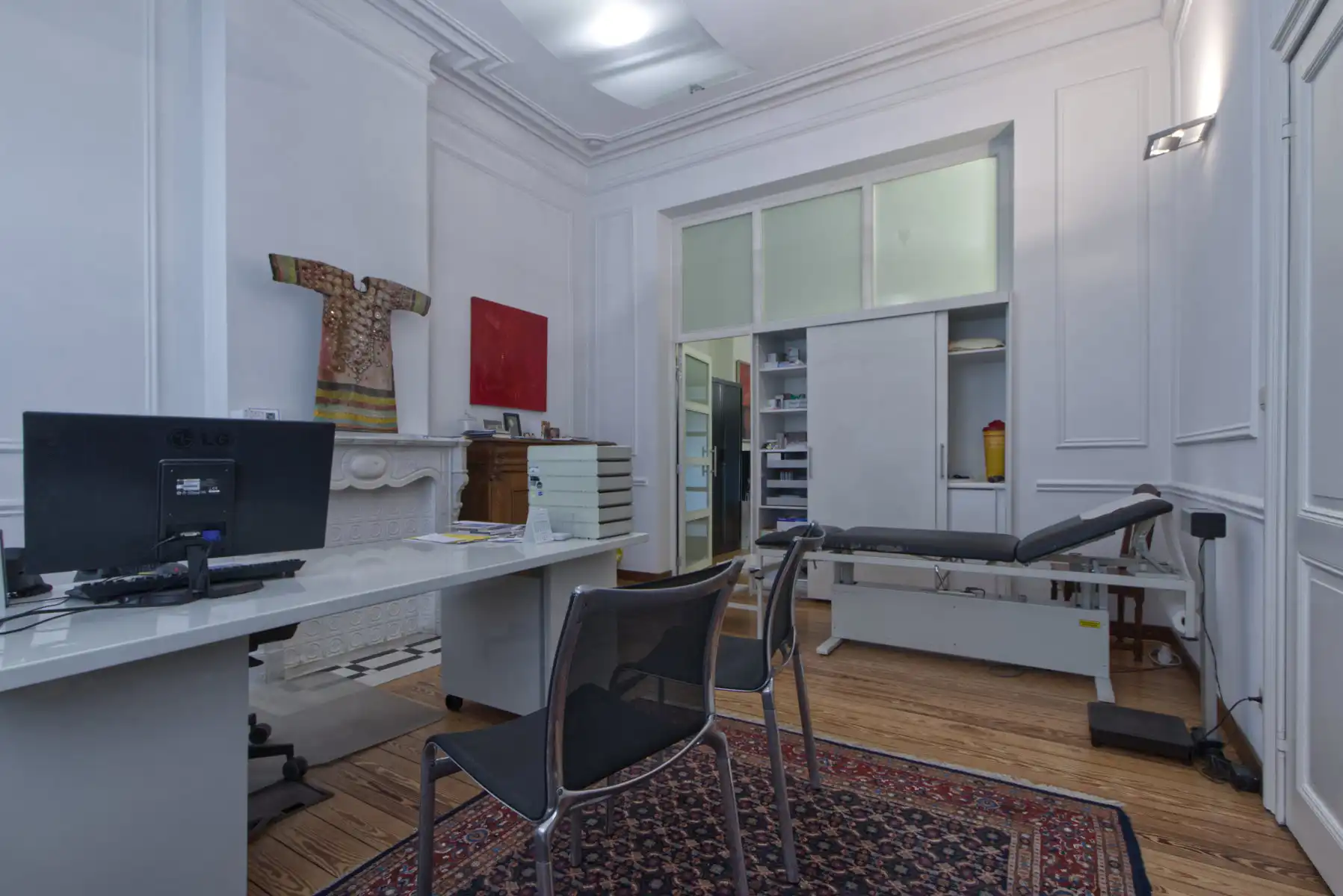 KANTOOR - 8 BURELEN - 16 tot 20 WERKPLAATSEN - PARKING MOG. foto 10