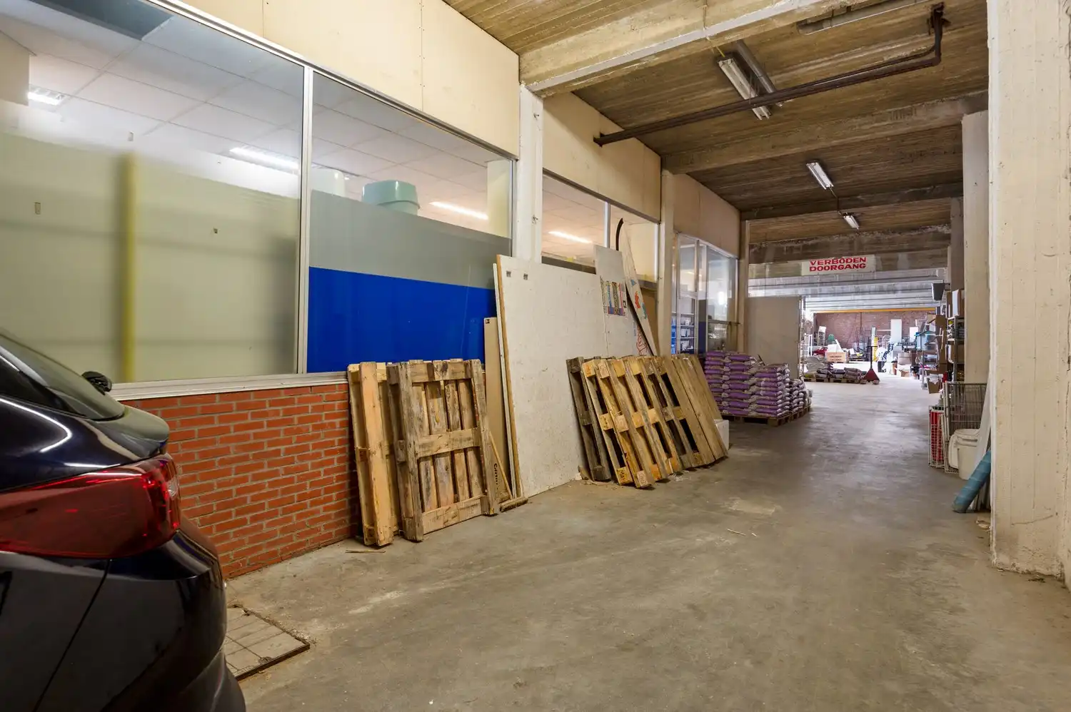 Handelspand met magazijn in Hoboken Centrum foto 18