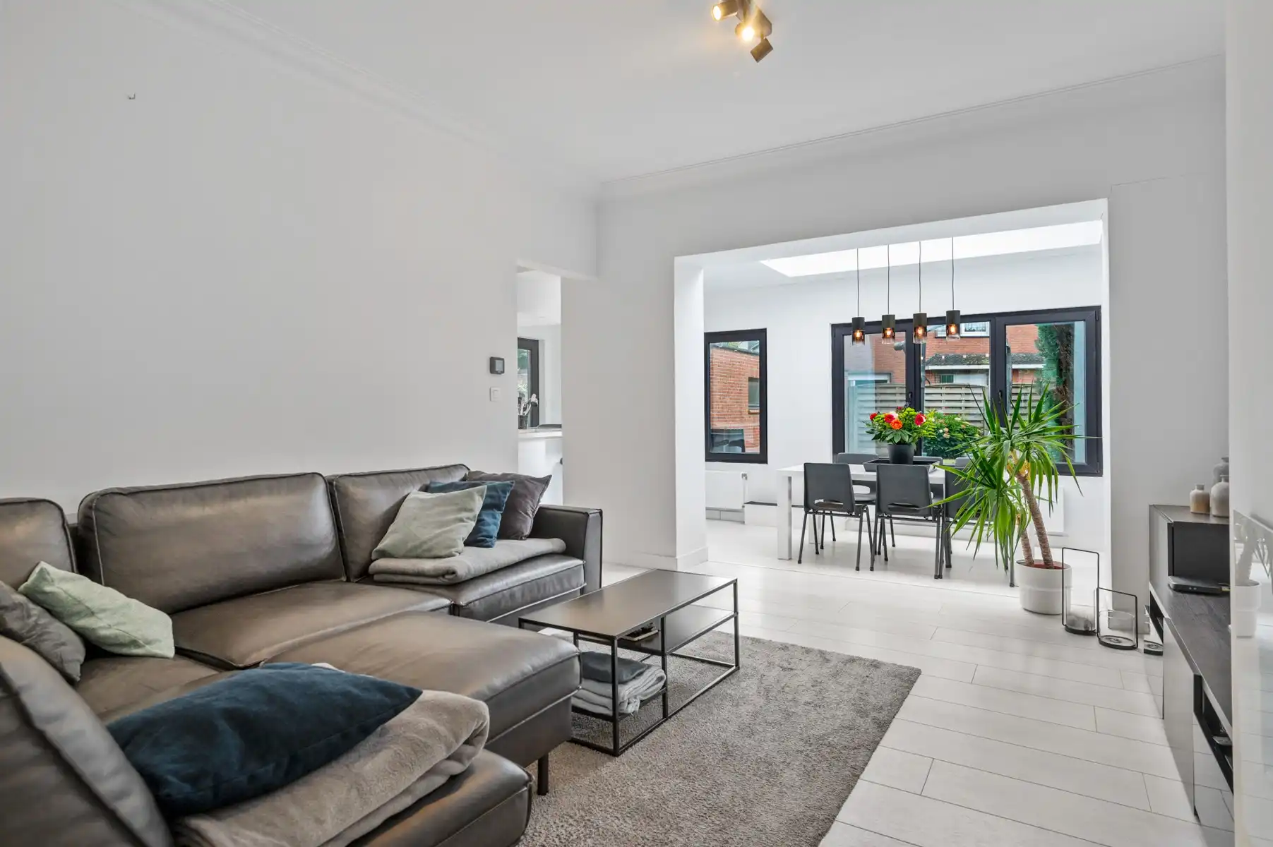Uitstekend gelegen woning met zuidwesttuin foto 6