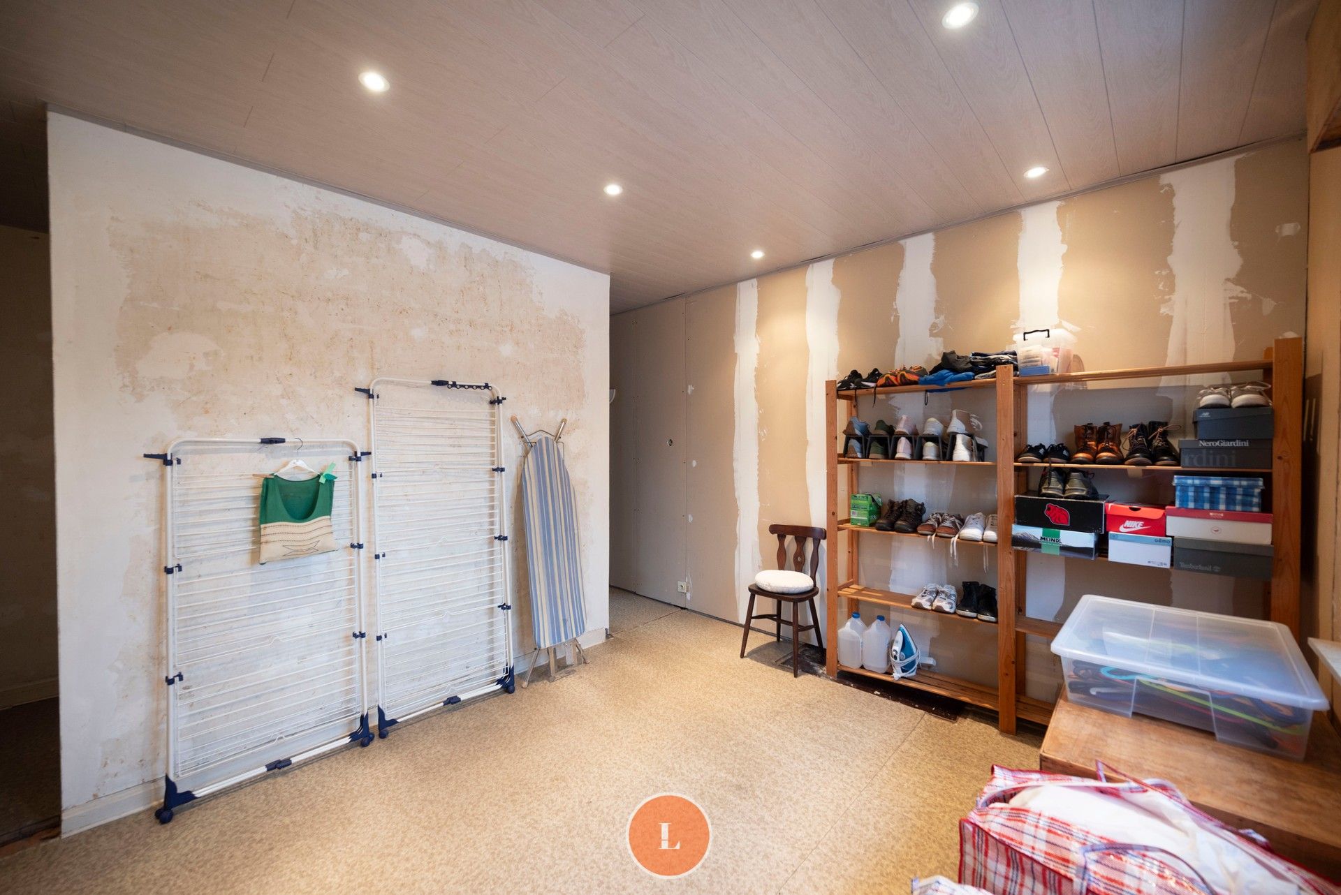 Ruime woning met meer dan 4 slaapkamers en garage foto 15